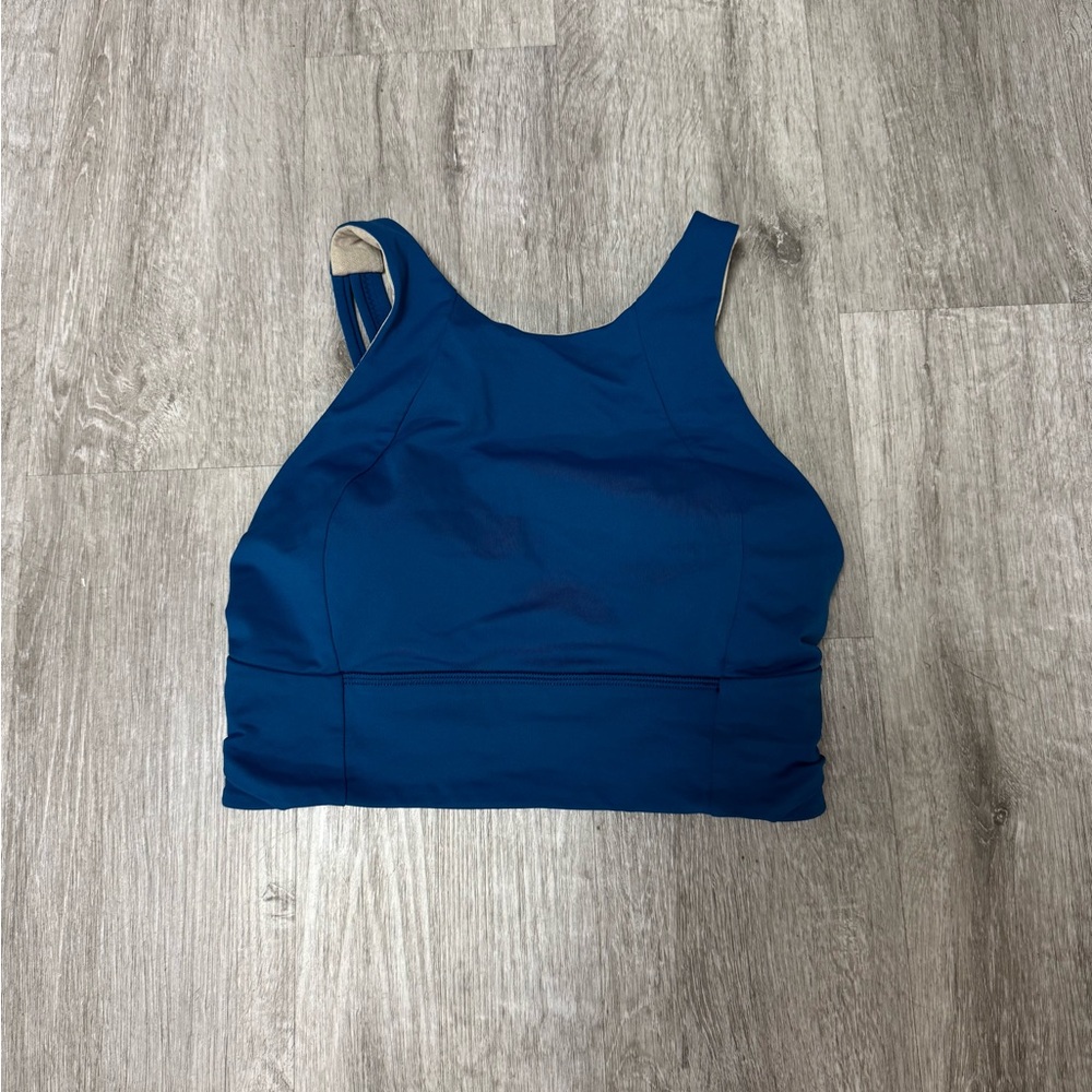 Lululemon Free To Be Serene Size 6
